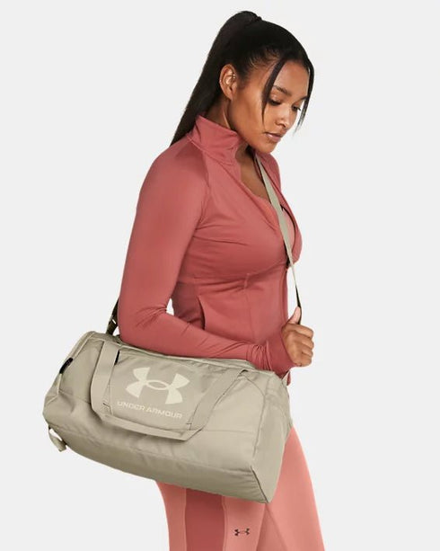 Under Armour Undeniable 5.0 Duffle - תיק אימון לנסיעה וספורט